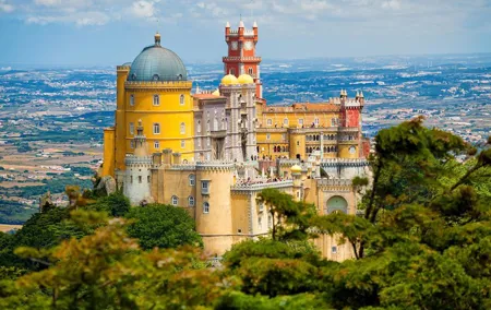 Private sightseeing Tour to Sintra and Cascais from Lisbon