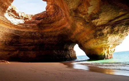 Algarve Private Tour: Sagres and Benagil from Lisbon