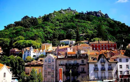 Private day tour of Obidos and Sintra from Lisbon