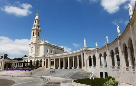 Fatima, Batalha, Nazaré & Óbidos Private Luxury Tour