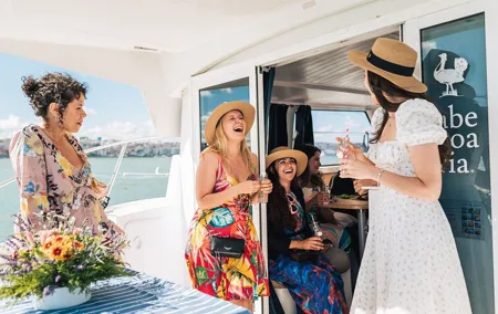 2H Lisbon Private Luxury Catamaran Tour with Welcome Drink
