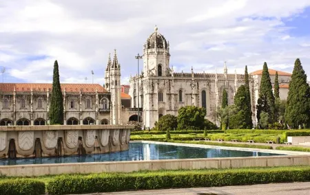 Lisbon Shore Excursion: Private Day Trip to Lisbon and Sintra