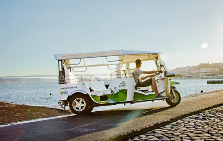 Shore Excursion Lisbon - Half-day Exclusive Tuk Tour