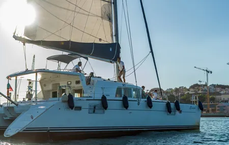 Private Catamaran Tour: Lisbon coast cruise with barbecue and drinks