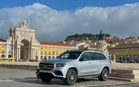 Lisbon Exclusive Private Half-Day Odyssey with Tickets
