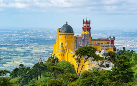 Pequeno Grupo Sintra, Palácio da Pena, Belém, Cascais and Lisbon