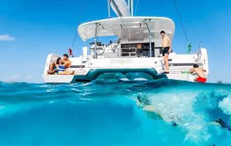 4H Private Vip Catamaran Tour with Swim Up to 18 people