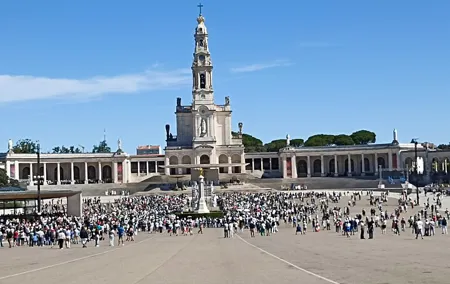 Private Tour: Fátima, Nazaré and Óbidos