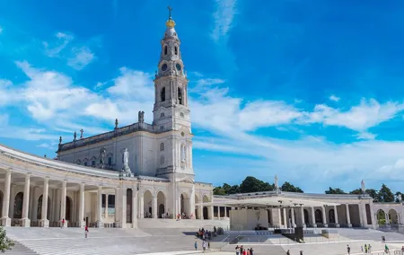 Fátima, Batalha, Nazaré and Óbidos Private Tour