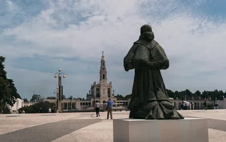 Fátima, Batalha and Nazaré Full Day Private Tour from Lisbon