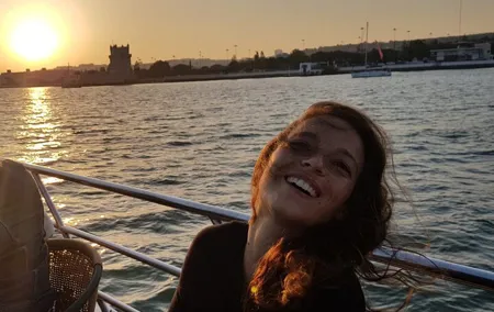 Private Sailboat Cruise with Barbecue and Drinks
