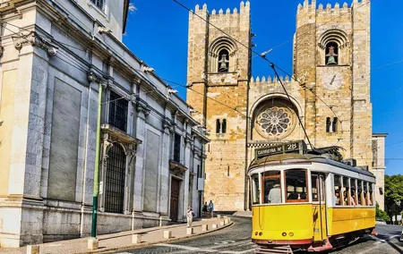 Explore Lisbon: Private & Customizable Half-Day Sightseeing Tour