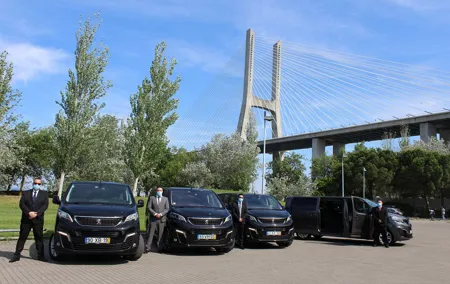 Airport Private Transfer to Fátima or Nazaré