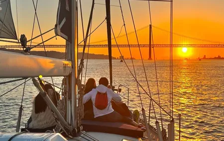 Private Relaxing Sunset Tour along the Tagus River