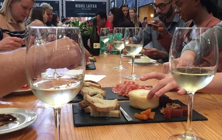 Private Cultural and Foodie Experience in Lisbon