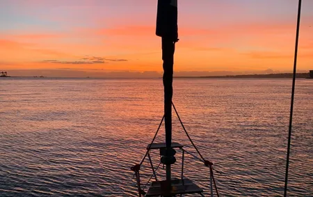 Private Sunset Cruise in Lisboa