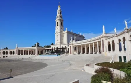 Fátima, Batalha, Nazaré & Óbidos | Private Day Tour with Tickets