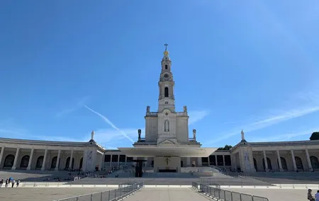 1-Day Private Tour to Fatima, Battle, Nazareth and Óbidos