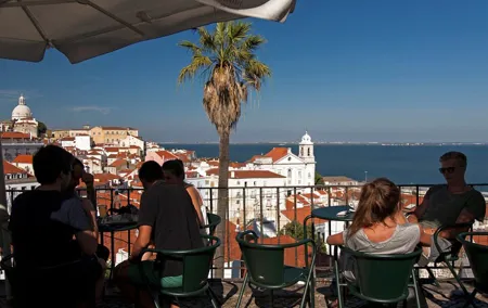 Lisbon Private Minivan Tour: Explore Like a Local