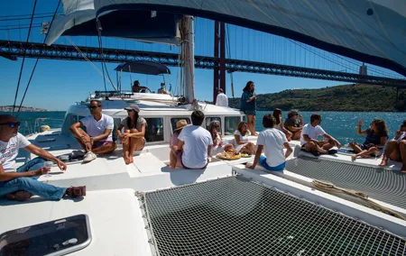 Brunch and Open Bar in a Private Luxurious Catamaran in Lisbon