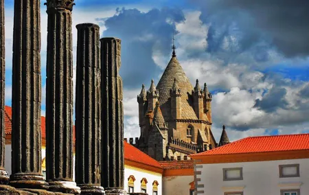 Evora Private Day Trip with Wine Tasting
