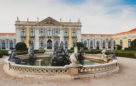 Lisbon Private Tour of Palaces in Queluz, Mafra and Lisbon in 1 Day