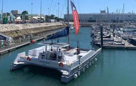2H Private Sailing Catamaran "Vertigo" Tour in Lisbon up to 18pax