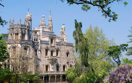Private day trip to Sintra Palace, Quinta da Regaleira and Palacio de Sintra