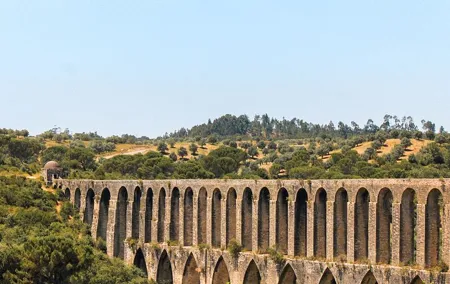Private day trip from Lisboa to Tomar, English speaking driver