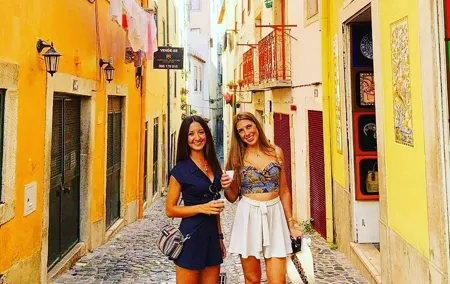 Half day Private Tour 4h Historical Lisbon Center w/ Tasting