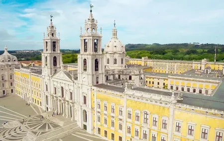From Lisboa: Mafra, Ericeira & Queluz Small-Group Full Day Tour