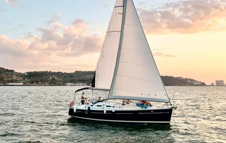 Lisbon: Private Sailing Experience