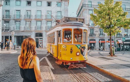 Private Lisbon Tuk Tuk Tour - Alfama, Bairro Alto, Chiado, Graça