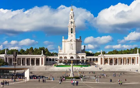 Fatima, Batalha, Nazare &Obidos Private Full Day Tour from Lisbon
