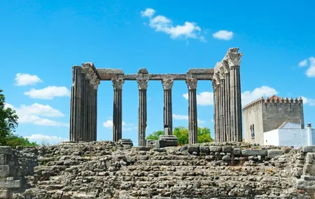 Safe Private Tour - Glorious Past: Évora & Almendres Cromlech
