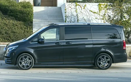 Airport Transfer: Lisbon to Lisbon Airport LIS in Luxury Van