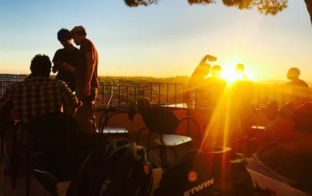 Lisbon Tour by Night with Electric Bikes