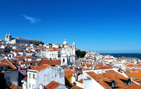 The Soul of Alfama: A Self-Guided Audio Tour
