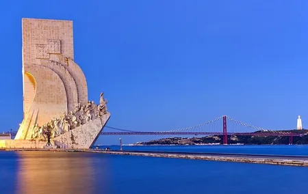 Lisbon Highlights: Private 2H Belem Tour by Tuk Tuk