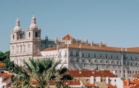 Lisbon's Old Town Private Tuk Tuk Tour (1 Hour and 30 Minutes)