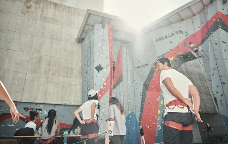 Introduction to Sport Climbing in Pilar 7 Lisbon