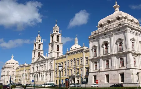 Private Mafra National Palace and Ericeira in One Day from Lisbon