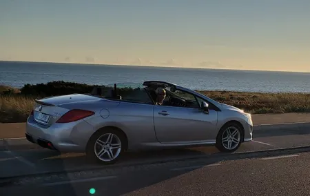 Open Top Sunset Tour with Strawberries and Pink Bubbly Drinks included