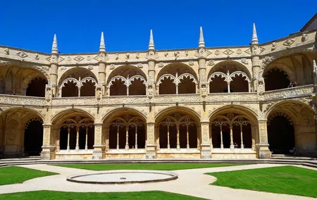 Uncover Classic Lisbon: A Self-Guided Audio Tour