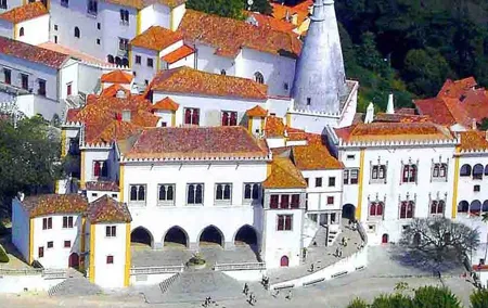 Private tour Portugal 4 days from Lisbon