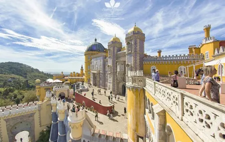 Secret Sintra: Tour with Palácio da Pena & Regaleira