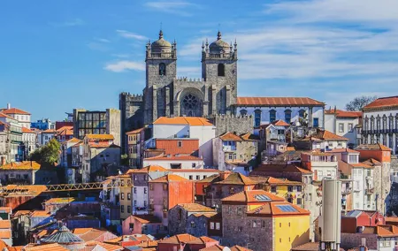 Private Lisbon Full-Day Tour with Local Expert Guide - Alfama, Baixa and Belem