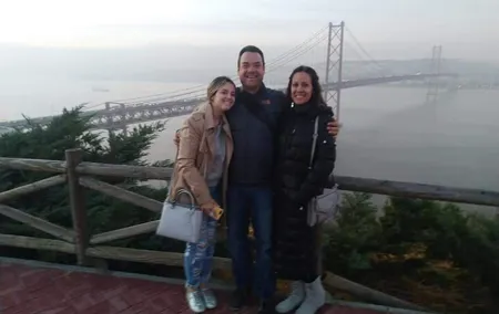 Serra Arrábida-Azulejos Natural Park private tour and wine tour departure Lisbon