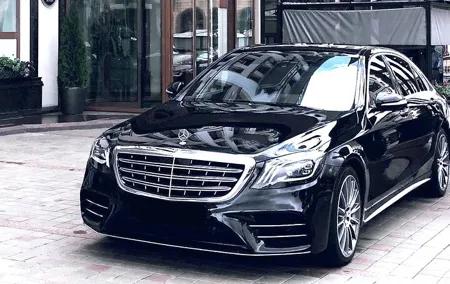 Private Transfer: Lisbon to Lisbon Airport LIS in Luxury Car