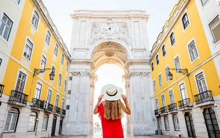 Private Guided 8 hours Tour in Lisbon